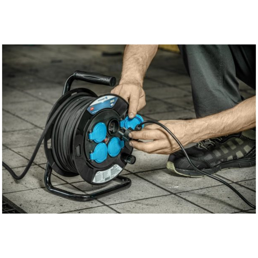 Przedłużacz bębnowy w izolacji gumowej 30m - HOEGERT HT1E735